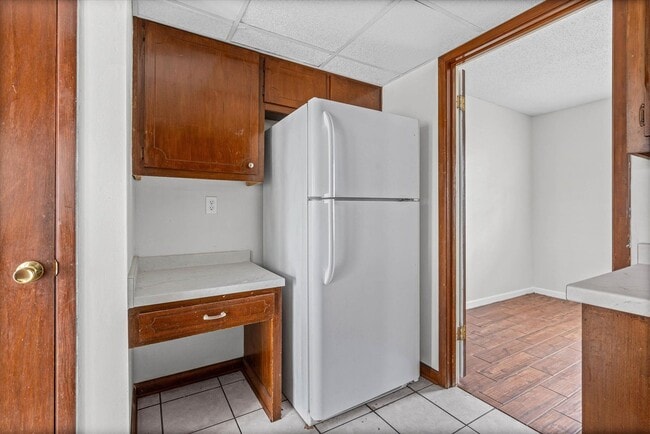 Building Photo - UPCOMING LISTING JAMESTOWNE CONDOMINIUMS