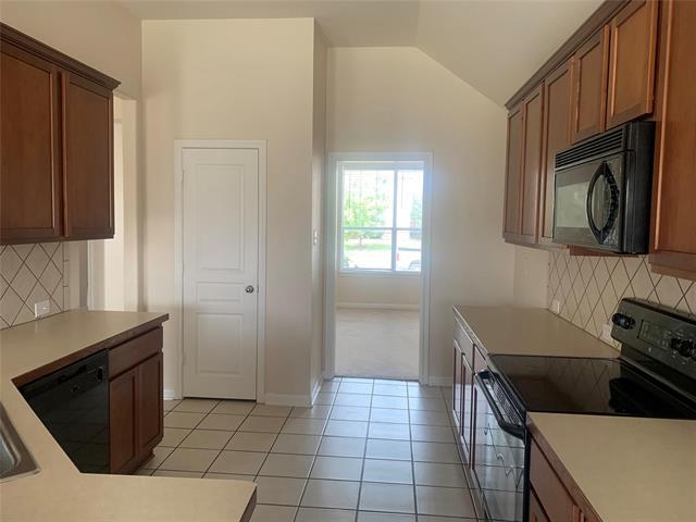 Building Photo - 3034 Lakefield Dr