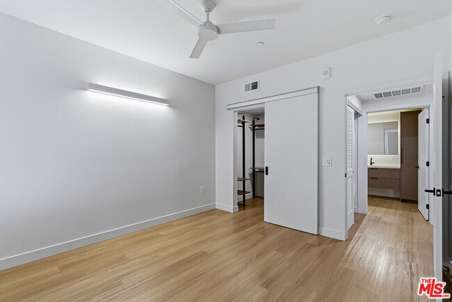 Building Photo - 10601 Washington Blvd