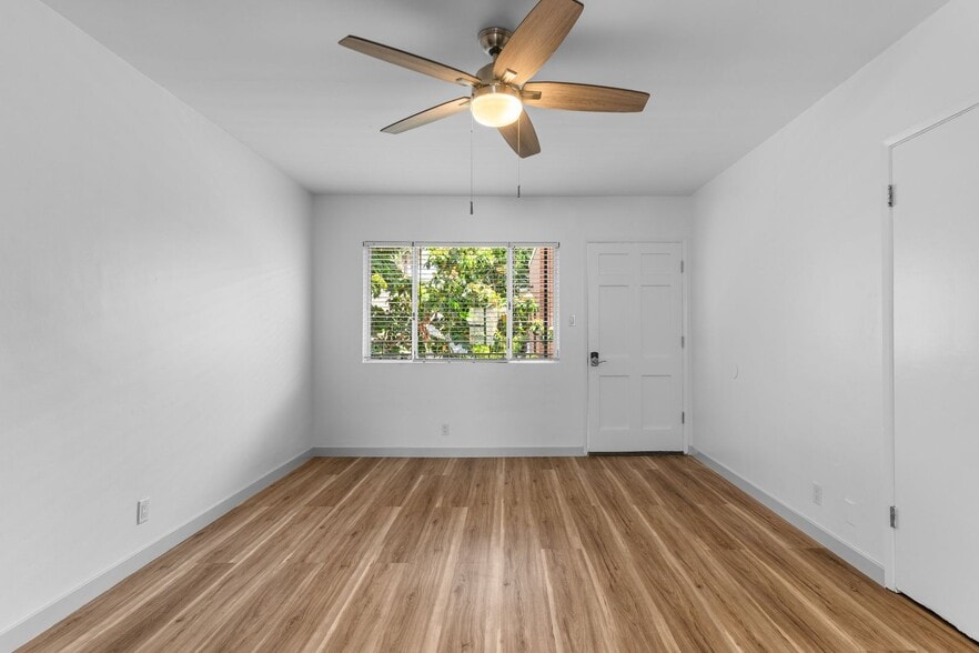 Building Photo - 936 Cedar Ave