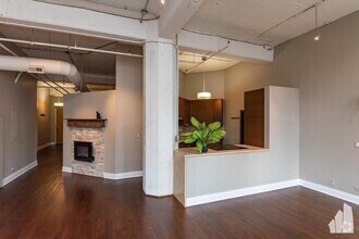 Building Photo - 1 bedroom in Chicago IL 60605