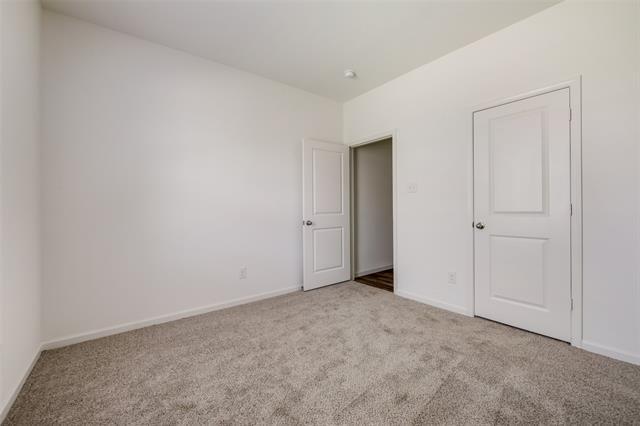 Building Photo - 425 Waterline Dr
