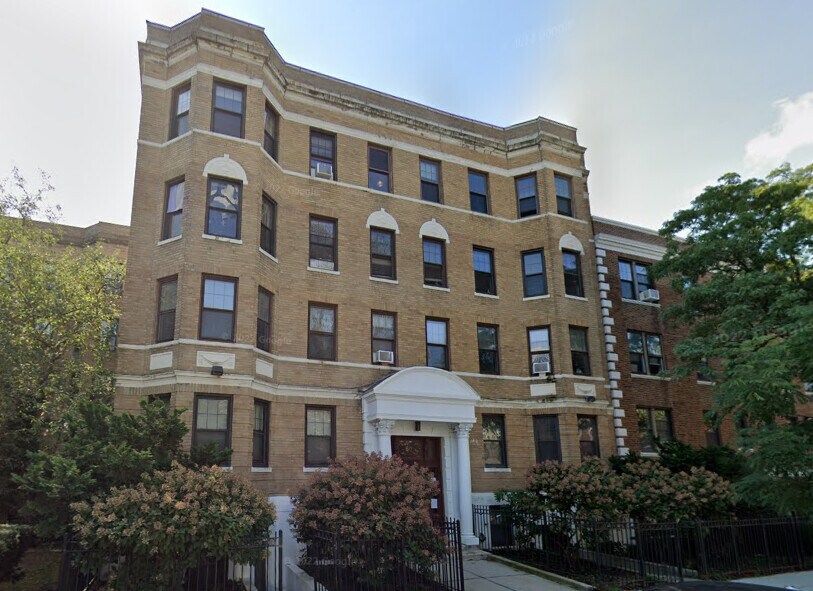 Building Photo - 62 Queensberry St