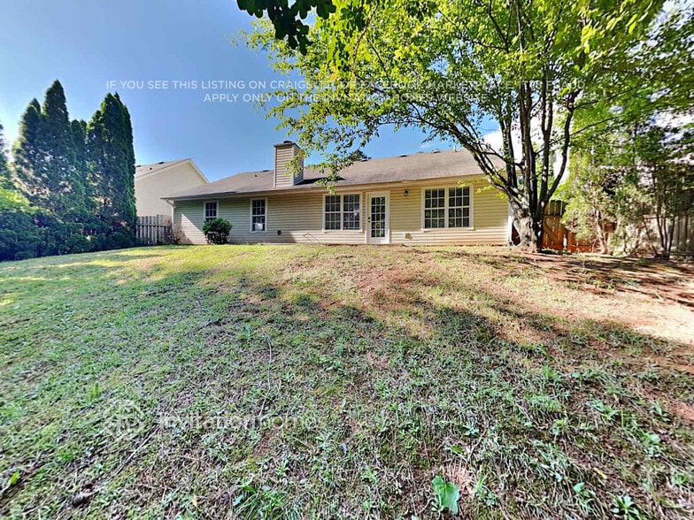 Building Photo - 544 Rivulett Ct