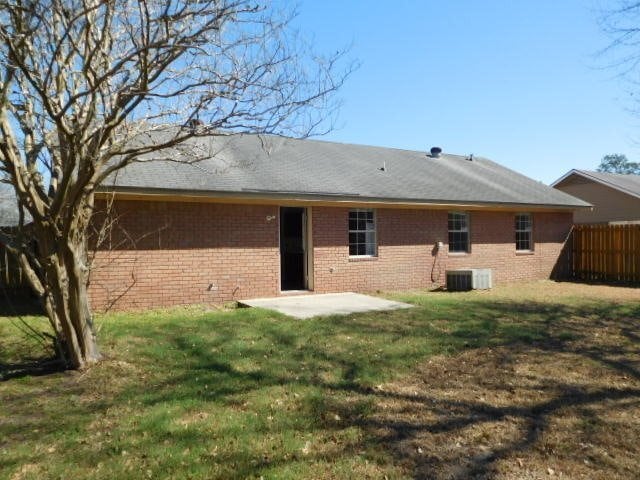 Building Photo - Home For Rent