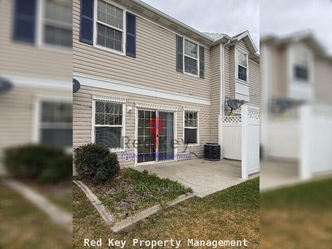 Building Photo - 1930 N Condo.