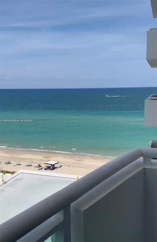 Building Photo - 3001 S Ocean Dr