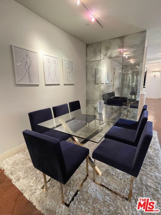 Building Photo - 10660 Wilshire Blvd