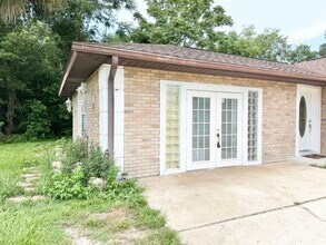 Building Photo - Deltona - 1 Bedroom, 1 Bathroom – $1,100.00