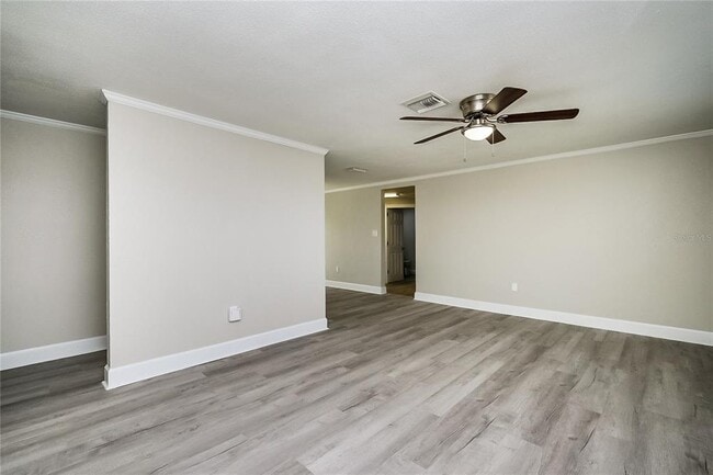 Building Photo - 12906 Kings Manor Ave