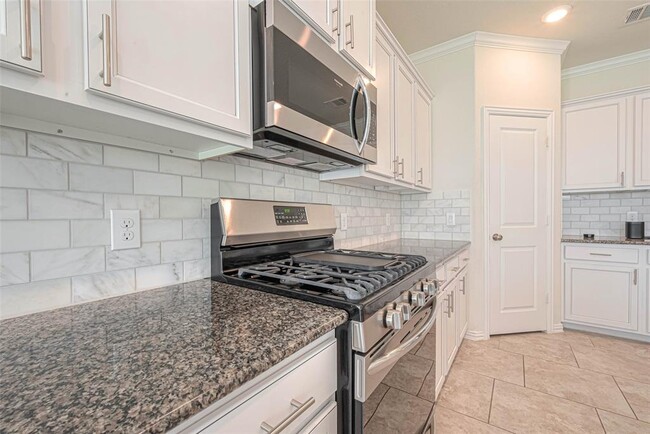Building Photo - 1102 Opal Cup Cir