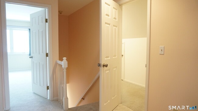 Building Photo - 328 Navajo Loop