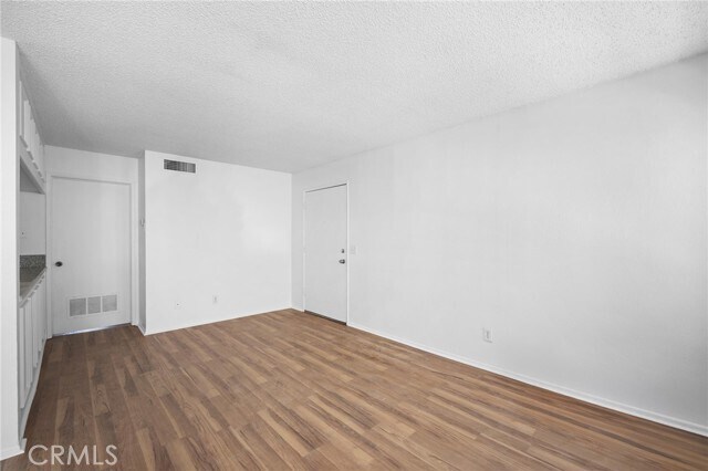 Building Photo - 6716 Sylmar Ave