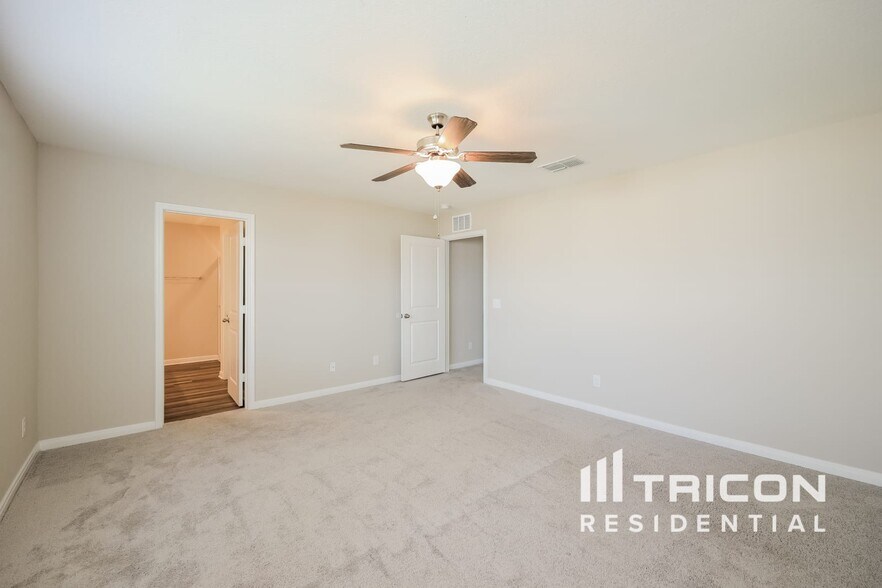 Building Photo - 14633 Maple Ter