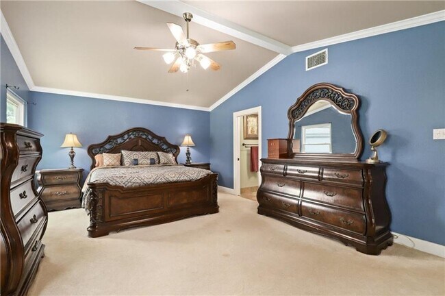 Building Photo - 4-bedroom, 1-story home with dedicated office space and large backyard!