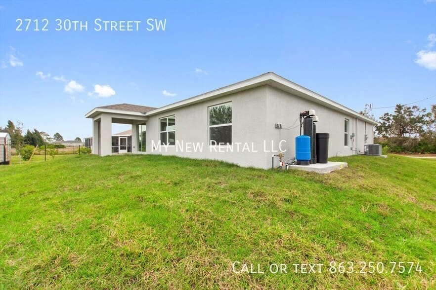 Building Photo - 2712 30th St SW