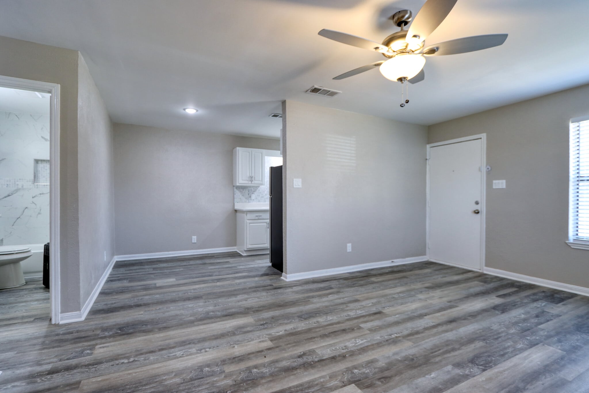 Building Photo - 2113 Interurban Blvd