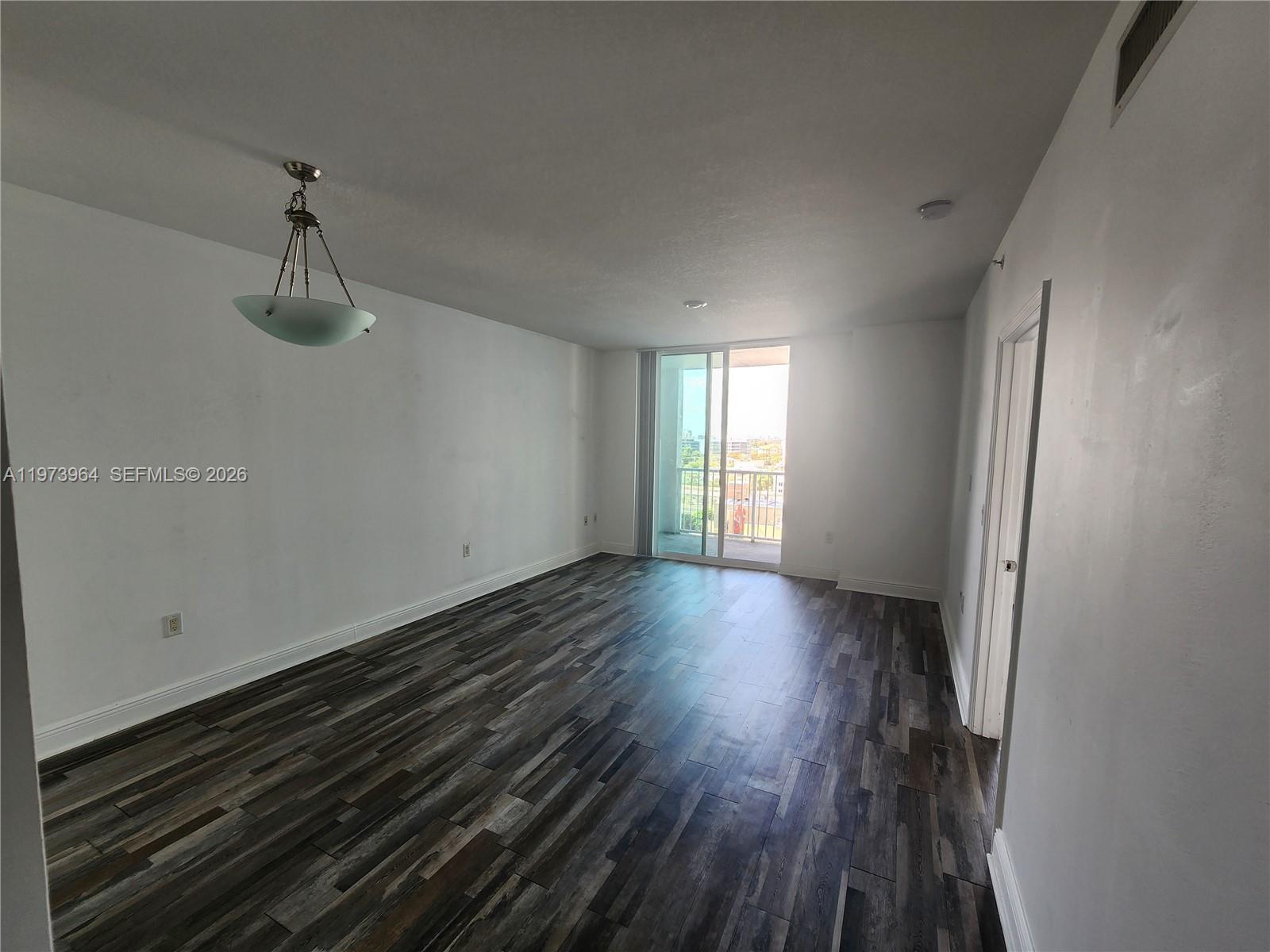 Building Photo - 1250 S Miami Ave