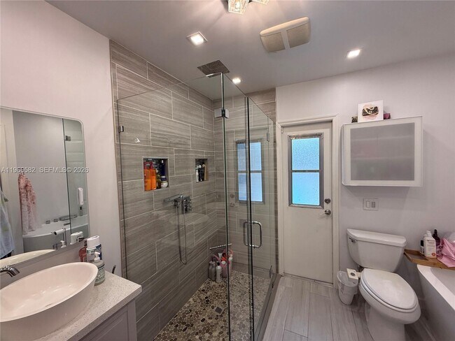 Building Photo - 20888 Sugarloaf Ln