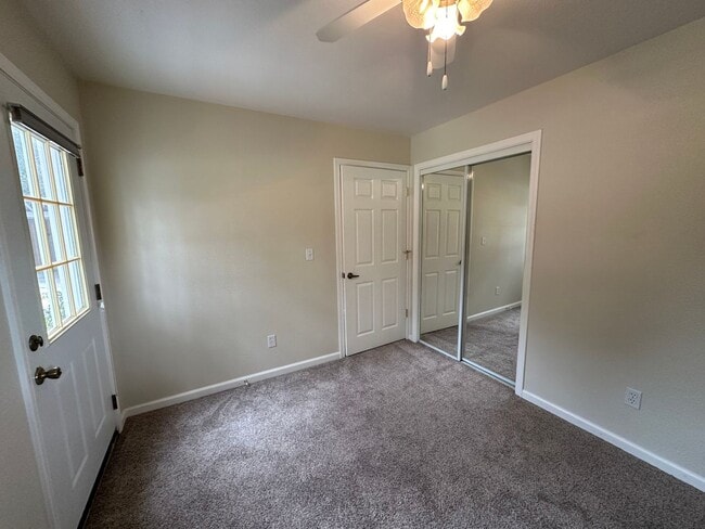 Building Photo - Country Home in Great Penn Valley Location, sorry no pets.