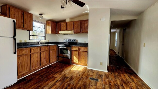 Building Photo - 1309 13th St