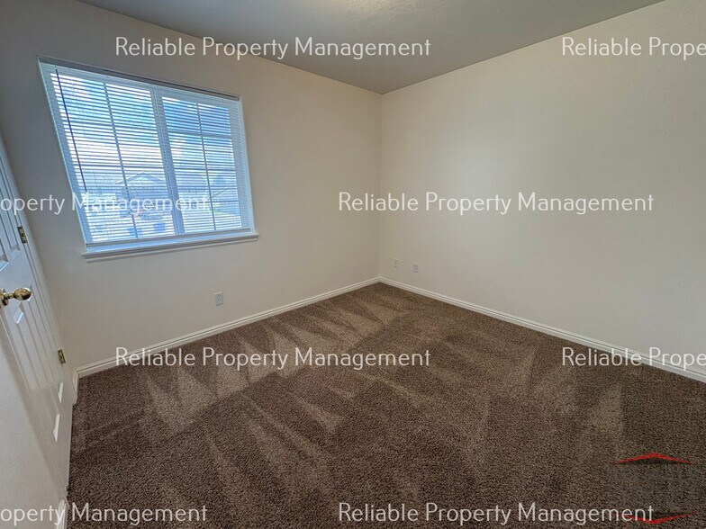 Building Photo - 3713 Deloy Dr