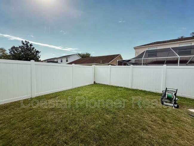 Building Photo - 11222 Clayridge Dr