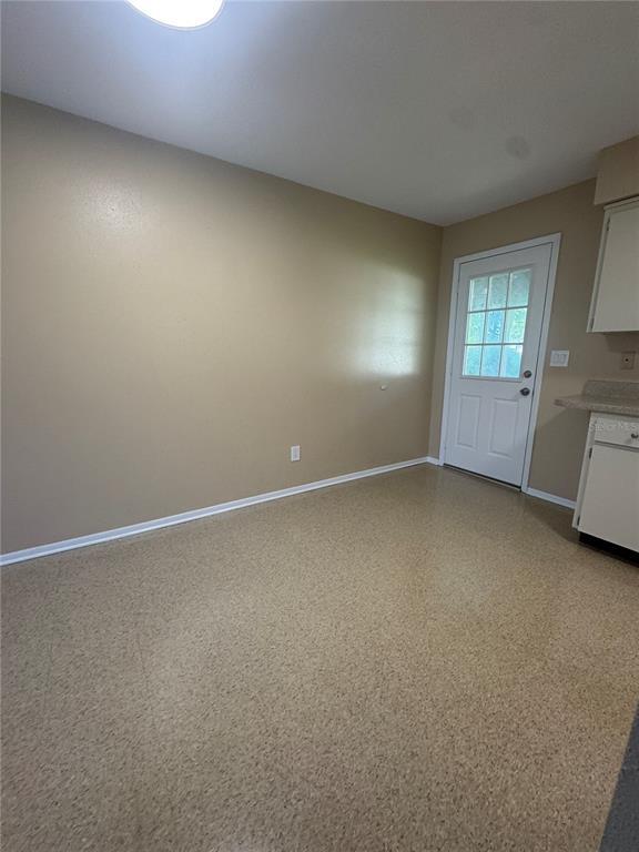 Building Photo - 5222 Bogdonoff Dr