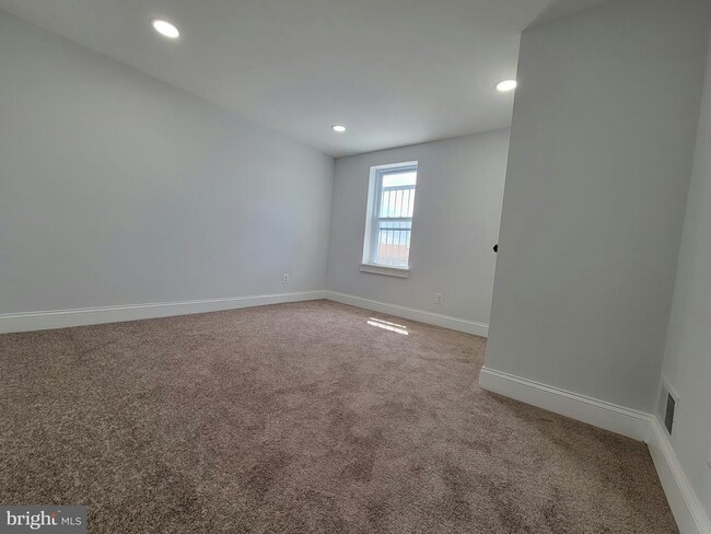 Building Photo - 1620 N Gilmor St
