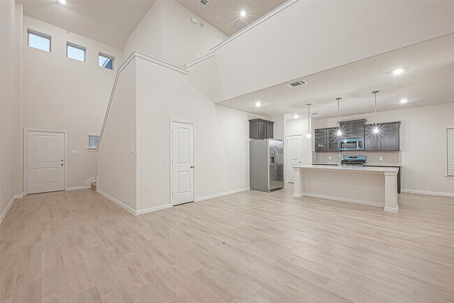 Building Photo - 8014 Fijian Cypress Dr