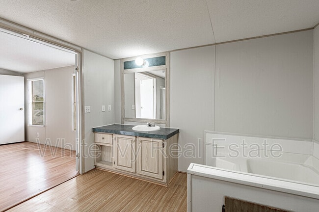 Building Photo - 1345 FM 405 Rd