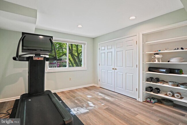Building Photo - 6301 Crathie Ln