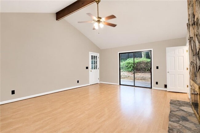 Building Photo - 3470 Clubland Dr