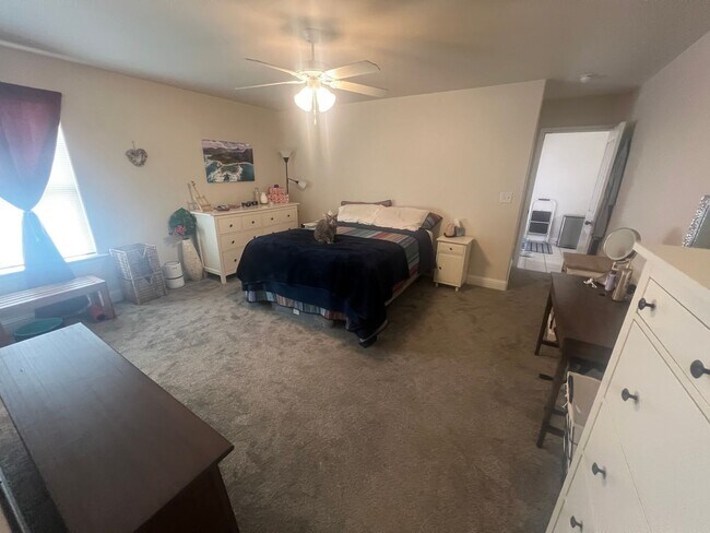 Building Photo - Beautiful and updated 3/2 In Lubbock Coope...