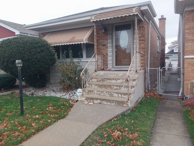 Building Photo - 8025 S Wentworth Ave