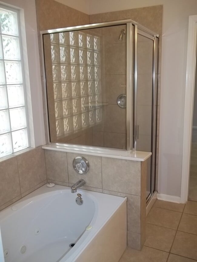 Building Photo - Beautiful home in Stone Oak area!
