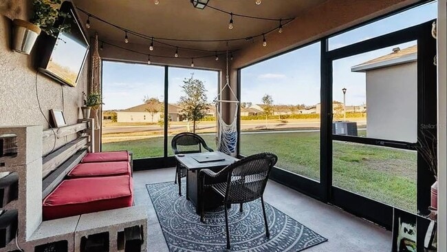 Building Photo - 9760 Kinmore Dr