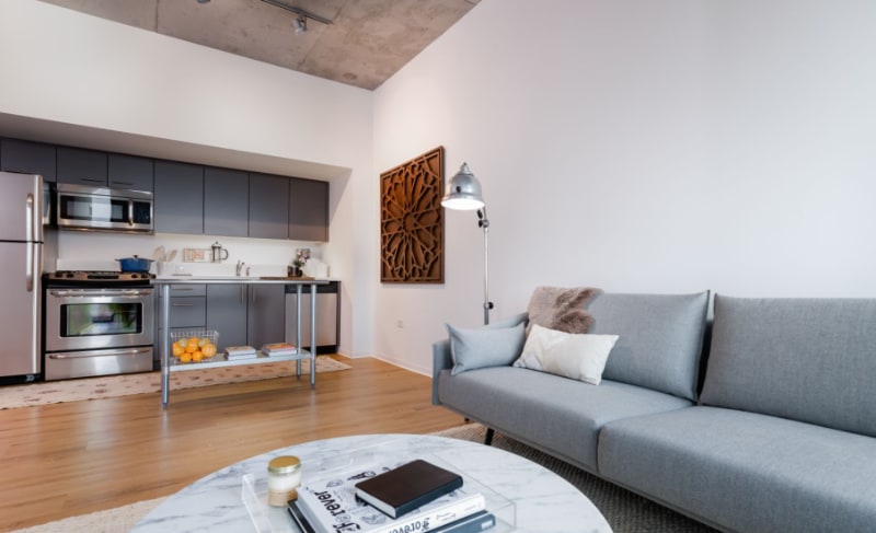 Building Photo - 1627 W Division St