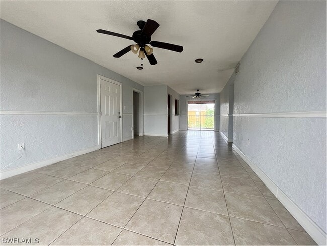 Building Photo - 12650 Kenwood Ln