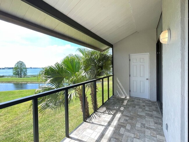 Building Photo - 415 Laurel Cove Way
