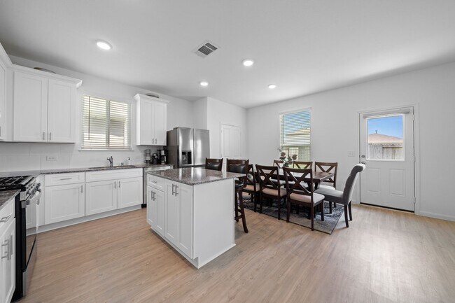 Primary Photo - 23515 Weir Box Rd