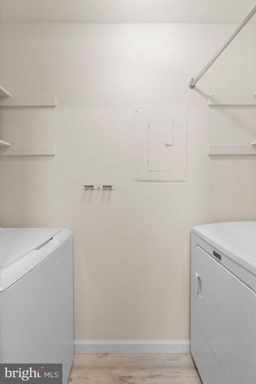 Building Photo - 408 Stockton Ct