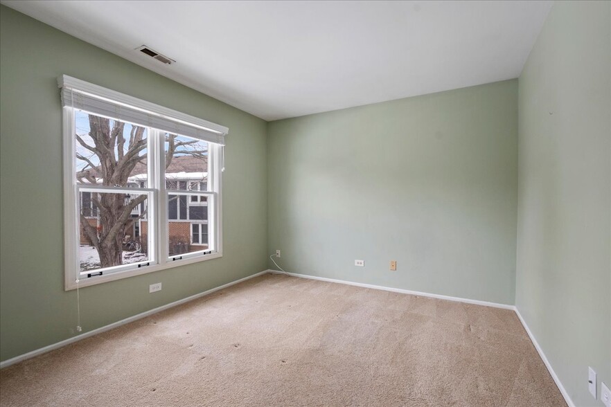 Building Photo - 226 Coventry Cir