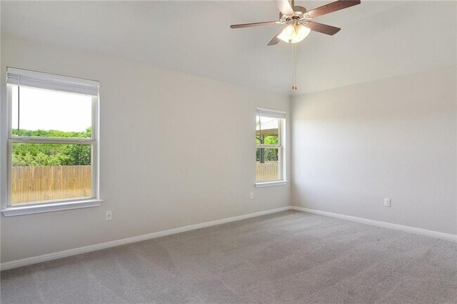 Building Photo - 1008 Goldilocks Ln