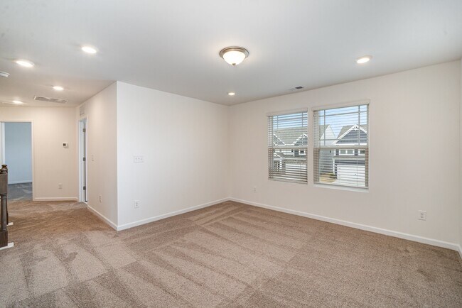 Building Photo - 8597 Acadia Pkwy