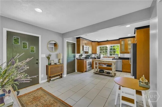 Building Photo - Spacious 2-Bedroom, 2-Bath Home in Bishop, GA