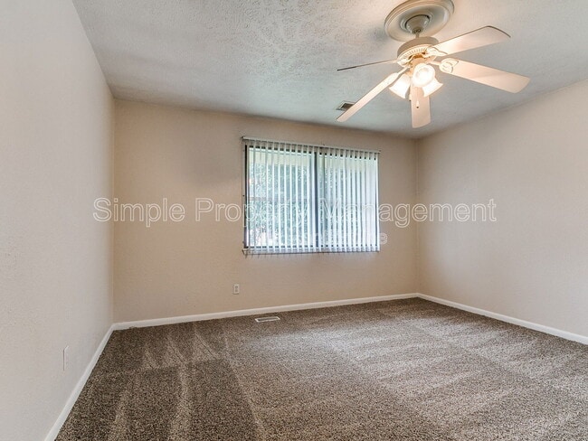 Building Photo - 2608 Greystone Ct