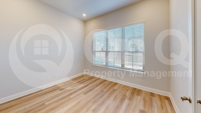 Building Photo - 7111 Daytona Mews