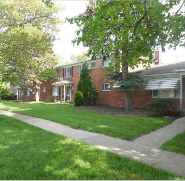 24222 Ann Arbor Trail 24222 Ann Arbor Trail Dearborn Heights MI 48127