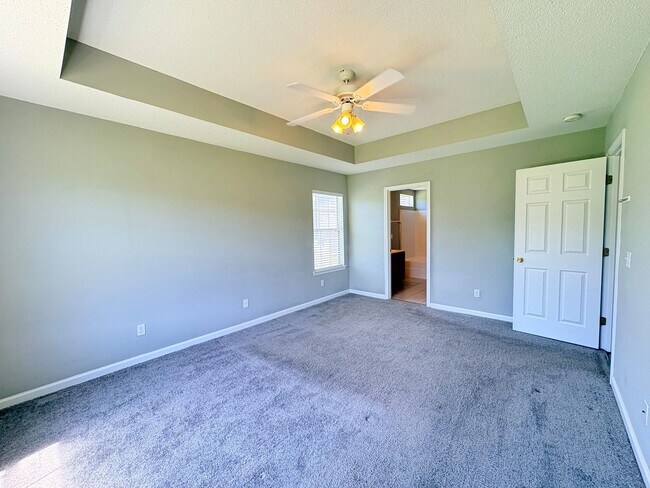 Building Photo - Welcome To Edgefield
